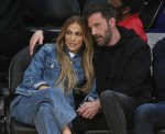 Jennifer Lopez and Ben Affleck get cozy during a courtside date at the Lakers game!