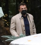 Jennifer Lopez and Ben Affleck go to lunch with her kids and dad David at the Bel Air Hotel!